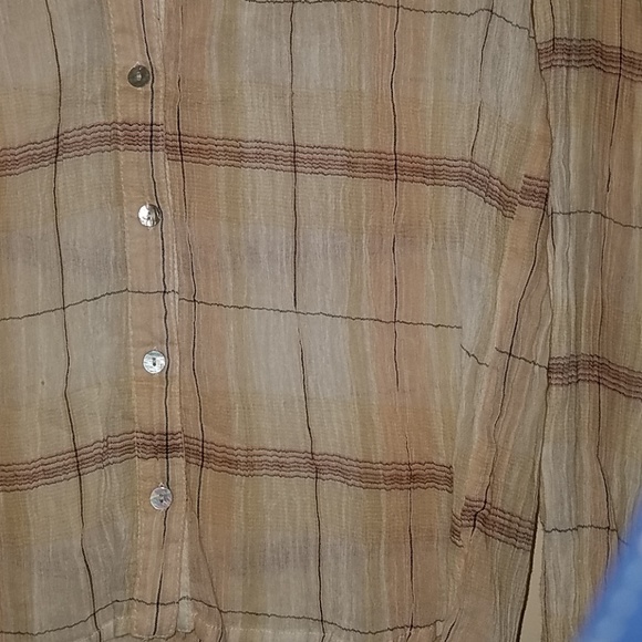 Casual Mango buttoned down top - Picture 4 of 5